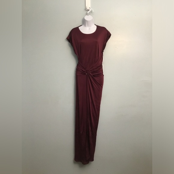 YOUNG FABULOUS AND BROKE Elegant Burgundy Maxi Dress - Picture 15 of 15